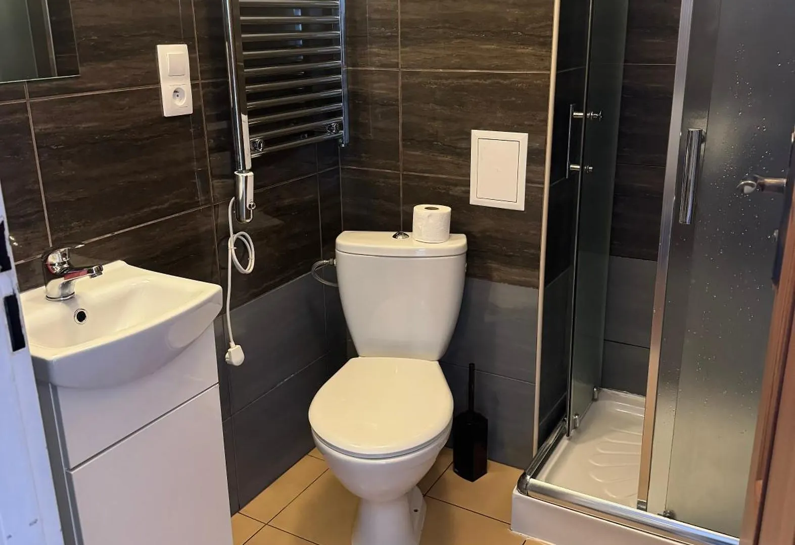 Pokoje I Apartamenty Pod Wyciagiem Karpacz 0*,  Poland